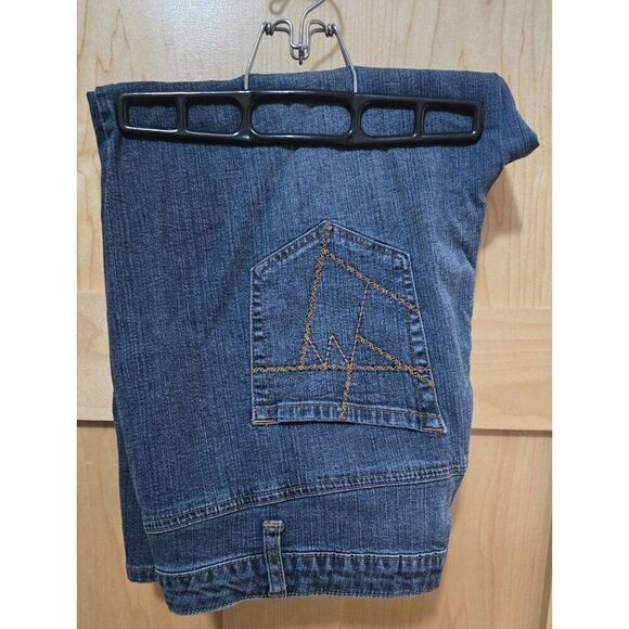 Womens Denim Capri Jeans With Pearl Studs & Embroidered Pockets See Pics - Picture 1 of 10